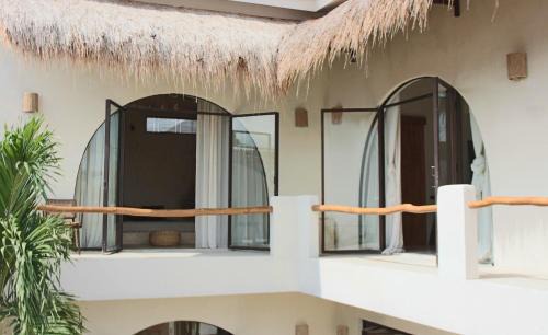 Batu Bolong Apartment | Villa Bella - Stylish 3-Bedroom Oasis with Mediterranean Charm