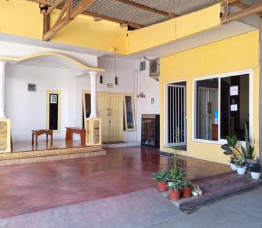 Kalipuro House | Oseng Pesona House