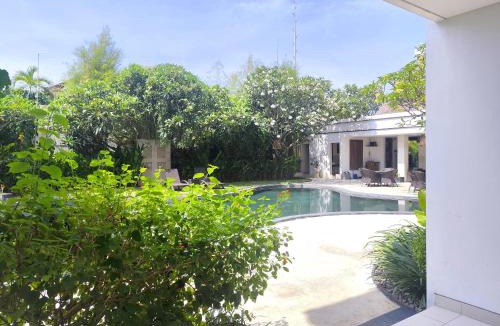 Dewi Sri Villa | Villa Diana Bali 14 Bedrooms