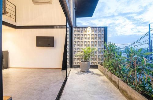 Munggu Hotel | Expansive Loft 200m from Canggu Beach