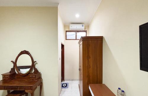 Denpasar Timur Hotel | Urbanview Noja Guest House near Living World Denpasar
