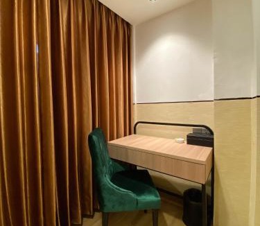 Tanjung Pinang Hotel | Alltrue Hotel Tanjungpinang Bintan