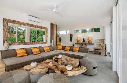 Pengosekan Villa | Villa White Lotus by BaliSuperHost