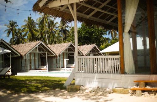 Katiet Resort | La Belle Hollow Trees