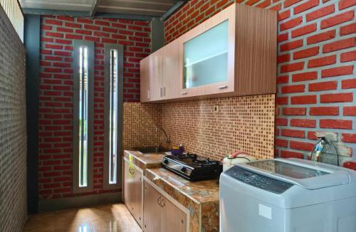 Cianjur House | Guest House Shakilla 2 Rancagoong Syariah