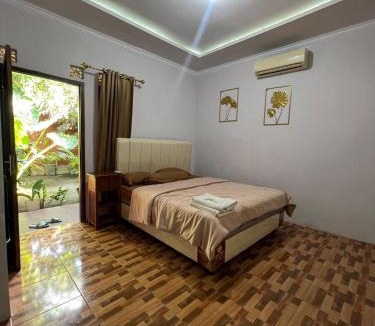 Bandung House | Homestay Omah Joglo