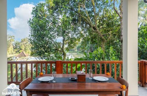Sambahan Bed & Breakfast | Adheaira Villa by Bukit Vista
