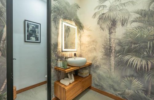 Kerobokan Villa | Seminyak Villa 2 BR - Private Pool & Rooftop