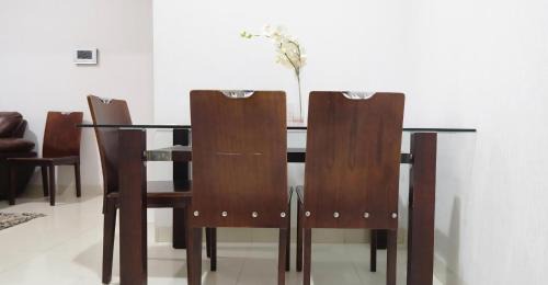 Old Jakarta Apartment | Cozy & Elegant The Mansion Jasmine Tower Capilano