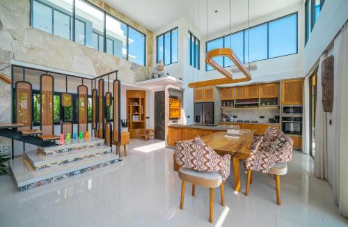 Beraban Villa | Villa Asri - Incredible Tropical 3BR close to Nyanyi beach!