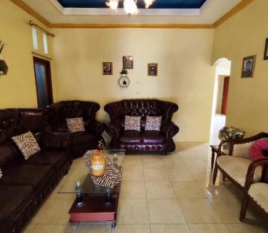 Bunaken House | FRANGKY HOMESTAY