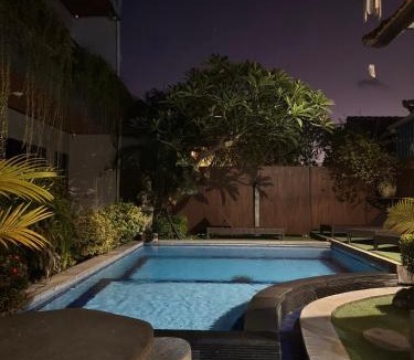Batu Bolong House | Bali Full Moon Guest House