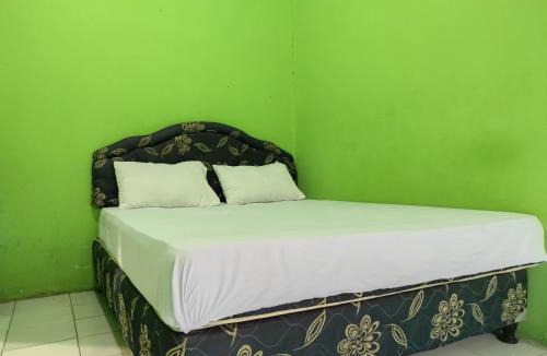 Mamuju Hotel | OYO 93411 Syariah Hotel Tomborang