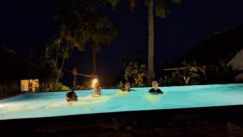 Seraya House | Frangipani Inn & Restaurant