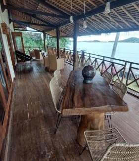 Batu Putih House | Lombok Villas, Villa KuraKura
