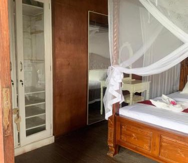 Kayu Putih House | Villa WENHOMANN View