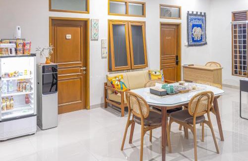 Tasikmalaya Hotel | RedDoorz at Uma Arda Hometown