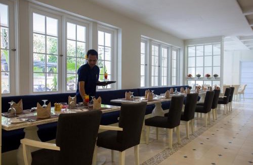 Petitenget Hotel | Amalfi Hotel Seminyak