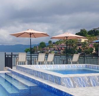 Tuk Tuk House | Juma cottages
