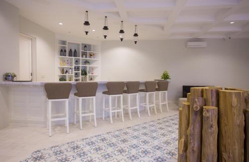 Petitenget Hotel | Amalfi Hotel Seminyak