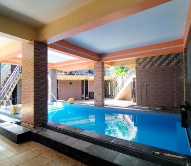 Rinding Batu House | Wisma Samrat