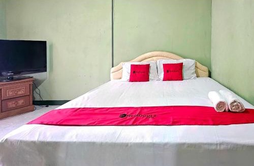 Cilimus Hotel | RedDoorz at Linggarjati Kuningan