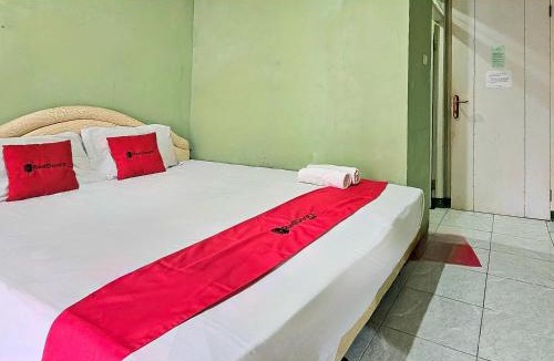 Cilimus Hotel | RedDoorz at Linggarjati Kuningan