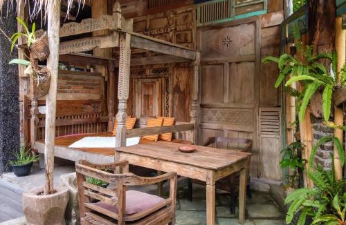 Taman Griya House | TwoSpaces Living at Bunga Desa, Jimbaran