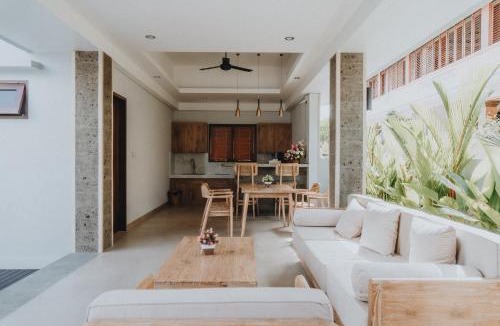 Kemenuh House | Legonsari villa