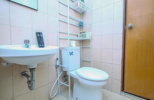 Kayu Putih Apartment | Comfy and Elegant 2BR Tifolia Apartment Pulomas Rawamangun By Travelio