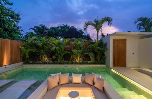 Tumbak Bayuh Villa | Dreamscape Haven - Heavenly 2BR Villa with Rooftop in Pererenan!