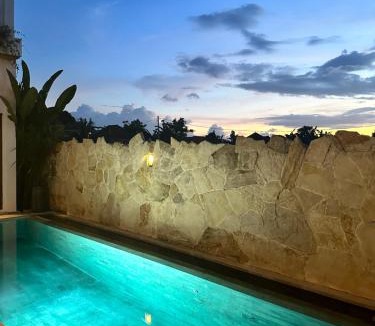 Medewi Bed & Breakfast | Three Palms Surf & Stay Medewi
