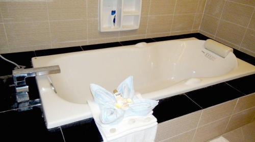 Sekotong Barat Villa | Starsand Beach Resort