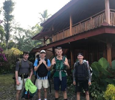 Kecamatan Pringgasela House | Provok bungalows