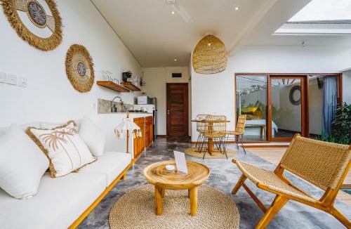 Beraban Apartment | Villa Karina - Sumptuous 1BR Private Luxury Villa Walking Distance to Nyanyi Beach