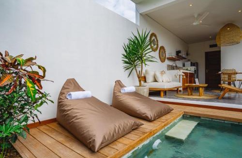 Beraban Apartment | Villa Karina - Sumptuous 1BR Private Luxury Villa Walking Distance to Nyanyi Beach