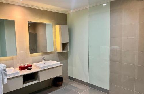 Kuta Selatan Hotel | Peninsula Bay Resort
