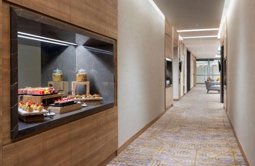 Jakarta Hotel | Hilton Garden Inn Jakarta Taman Palem