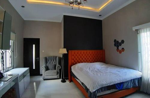 Depok Villa | TITE homestay. Staycation feels @home
