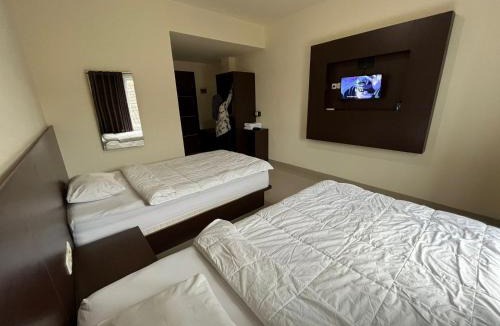 Panakkukang Hotel | De capitol Hotel Syariah