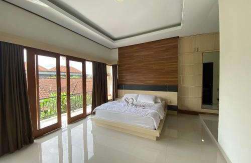 Mambal House | Panoramic View of Menik House