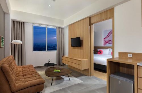 Karawang Hotel | favehotel Karawang