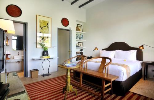Laksmana House | Room & Vespa 1 - Stay Central Seminyak Near Beach