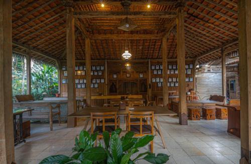 Borobudur Hotel | The Omah Borobudur