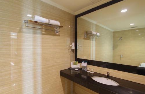 Manado City Centre Hotel | Swiss-Belhotel Maleosan Manado