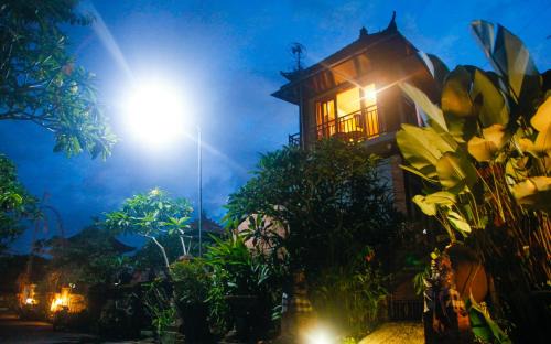 Peliatan Bed & Breakfast | Baruna Guest House