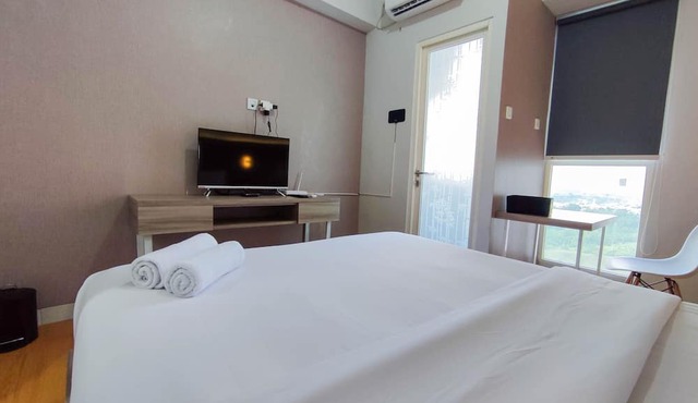 Comfort 1Br At Amartha View Apartment in Semarang
