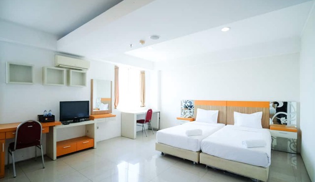 Strategic Studio Apartment At High Point Serviced in Surabaya