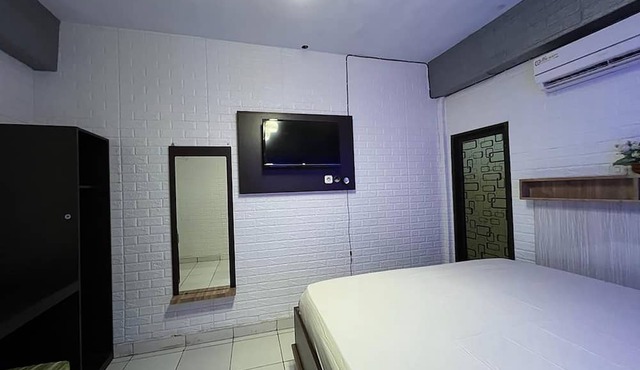 Hotel O Surya HotelNearTaman Anggrek Pkk Watansoppeng