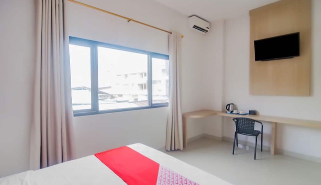 OYO 90312 Bahu Bay Hotel